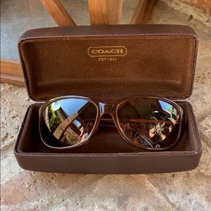Coach brown & gold sunglasses 🕶